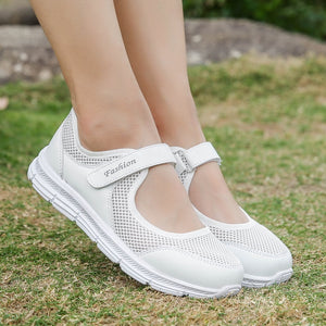 BALTROP Summer sandals soft soles portable Sneakers walking shoes flat soles for women breathable shoes for elder mothers 00766