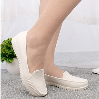 Women Rain Shoes 2019 Summer PVC Waterproof Flat Shoe For Woman Candy Color Rain Shoe Non-Slip Casual Female Shoes Spring Flats