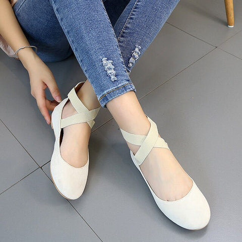 Women Plus Size Flat Shoes Pointed Toe Flock Buckle Strap Female Casual Solid Footwear 2018 Autumn Sexy Comfortable Ladies Flats