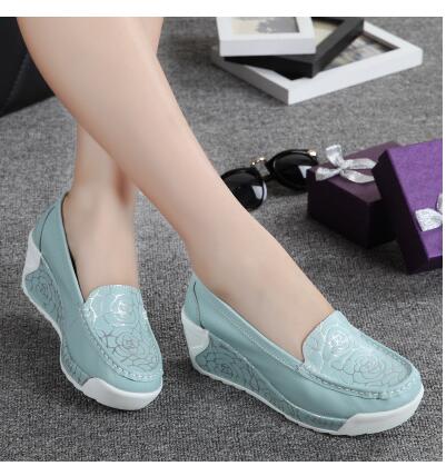 QUNSHENGRUI spring genuine leather mother casual woman shoes swing shoes white nurse shoes slip-resistant plus size platform