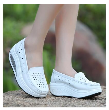 QUNSHENGRUI spring genuine leather mother casual woman shoes swing shoes white nurse shoes slip-resistant plus size platform