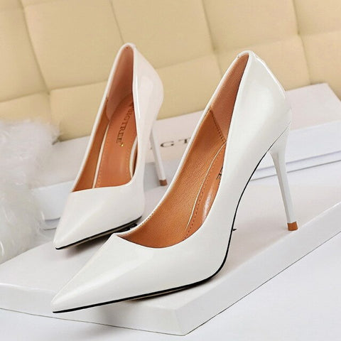 European Style Fashion Simple Professional OL High-heeled Shoes Thin Heels Shallow Mouth Pointed Lacquer Leateher Single Shoes