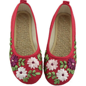 Vintage New Arrival Old Peking Women's Shoes Chinese Flat Heel With Flower Embroidery Comfortable Soft Canvas Shoes XC55