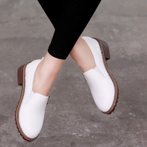 2019 New Women Flat Shoes Round Toe Lace-Up Oxford Shoes Woman Genuine Leather Brogue Women Shoes Free Shipping tyu89
