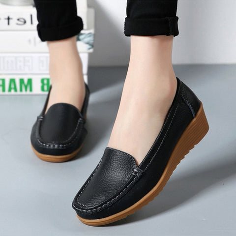 Women Flats Fashion 4.5 CM Heels Women Genuine Leather Shoes Plus Size Moccasins Woman Shoes Casual Slip On Nurse Women Loafers