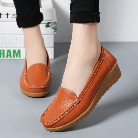 Women Flats Fashion 4.5 CM Heels Women Genuine Leather Shoes Plus Size Moccasins Woman Shoes Casual Slip On Nurse Women Loafers