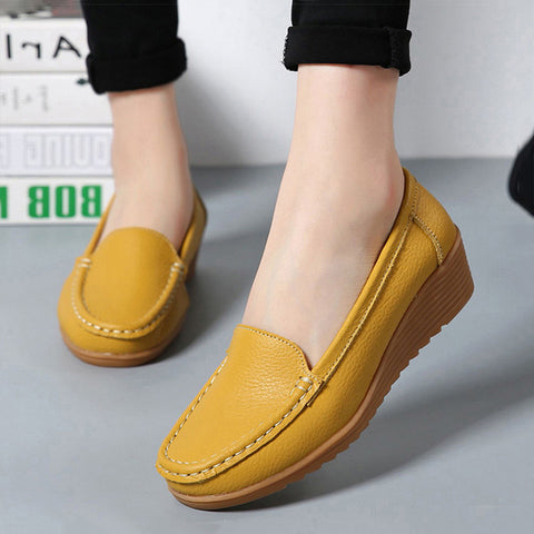 Women Flats Fashion 4.5 CM Heels Women Genuine Leather Shoes Plus Size Moccasins Woman Shoes Casual Slip On Nurse Women Loafers