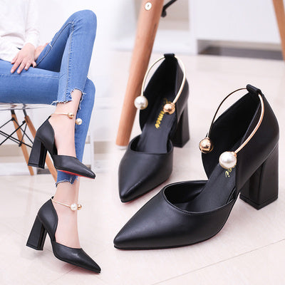 Temperament elegant pearl high heels 2019 new white thick with single shoes middle hollow fashion simple womens shoes work shoes